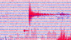 Niivé zemtesní, které zasáhlo 27. února jih Chile, bylo tak silné, e ho zaznamenaly seismografy a v esku. Na snímku záznam otes zachycený stanicí Geofon v Moravském Beroun. 